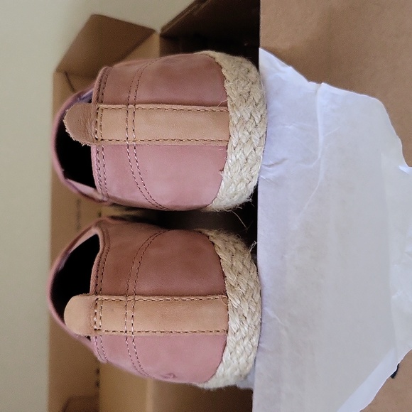 Sperry Tops-Sider slip ons - Picture 3 of 5